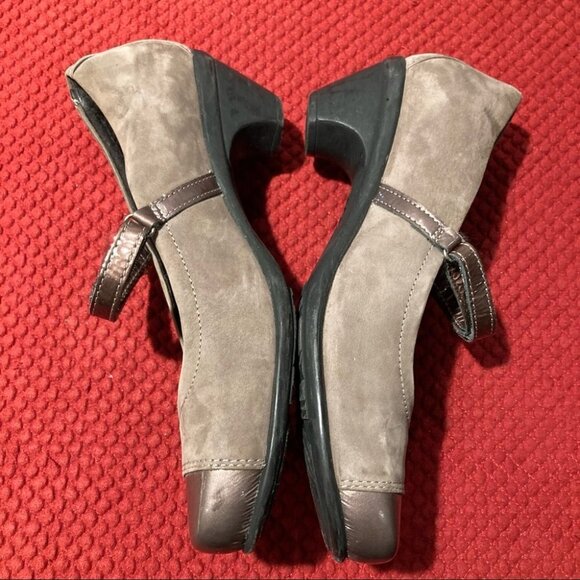 NAOT Sz 38 Suede Flare Patent Toe Cap Mary Jane Hook & Loop Closure Sandals - Picture 4 of 8